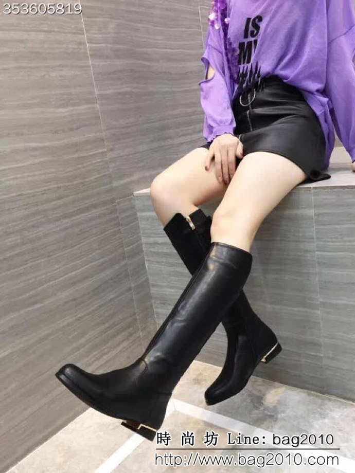 CHANEL香奈兒 2018引領時尚圈 suer有型 彈力皮拼羊絨尼 16寸長靴 QZS2554